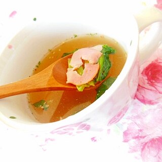 ❤ベーコンとしろ菜と生姜の玉葱スープ❤